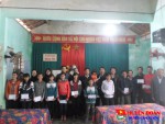 Huyện đoàn Cẩm Xuyên tổ chức thăm hỏi, động viên và tặng quà nhân dịp lễ Noel năm 2014