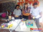 Liên đội trường Tiểu học Cẩm Minh tổ chức chấm các sản phẩm sáng tạo thanh, thiếu niên, nhi đồng năm 2016