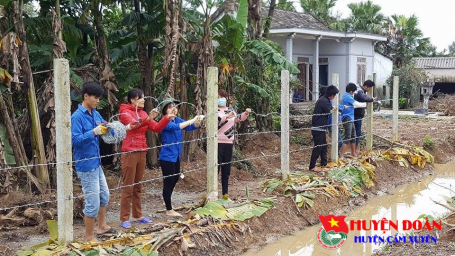 Tuổi trẻ Cẩm Yên sôi nổi tổ chức các hoạt động xây dựng Nông thôn mới.