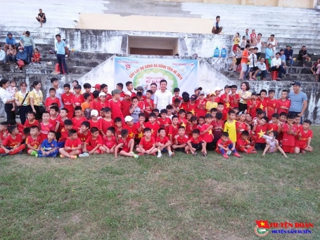 CLB bóng đá Đồng Tâm hè 2019 tổ chức thành công Chương trình ngoại khóa "Rèn luyện kỹ năng sống" cho các em học viên