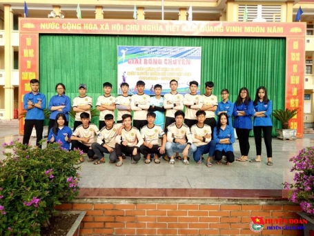 Trường THPT Nguyễn Đình Liễn tổ chức giải bóng chuyền nam, nữ năm học 2019 - 2020