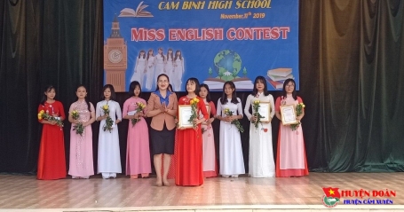 Trường THPT Cẩm Bình tổ chức thành công chương trình "Miss English contest"