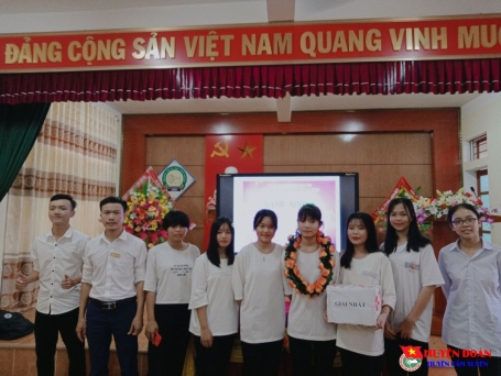 Trường THPT Nguyễn Đình Liễn thay đổi nhận thức và hành động cho giới trẻ qua mô hình "Câu lạc bộ sách và hành động"