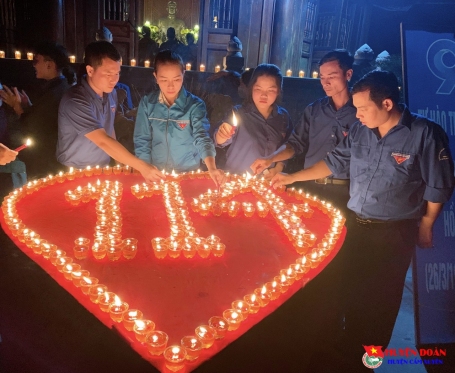 Tổ chức "Lễ thắp nến tri ân" kỷ niệm 114 năm ngày sinh cố Tổng Bí thư Lê Duẩn (07/4/1907 - 07/4/2021))