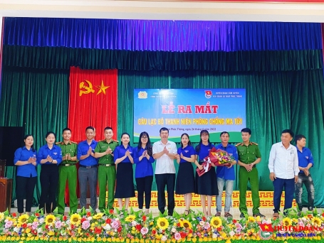 Đoàn xã Nam Phúc Thắng ra mắt Câu lạc bộ Thanh niên phòng chống ma tuý
