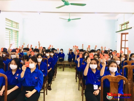 Đoàn trường THPT Hà Huy Tập tổ chức thành công Đại hội Đoàn TNCS Hồ Chí Minh, nhiệm kỳ 2022 - 2023