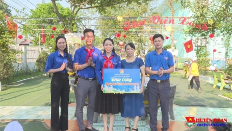 Liên đội Trường Tiểu học Cẩm Lộc khánh thành Không gian đọc sách, tương tác và sinh hoạt Đội