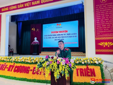 Hội đồng Đội huyện phối hợp tổ chức tuyên truyền phòng, chống tác hại của ma túy, thuốc lá điện tử, bia, rượu, các chất kích thích và tệ nạn xã hội cho thiếu niên
