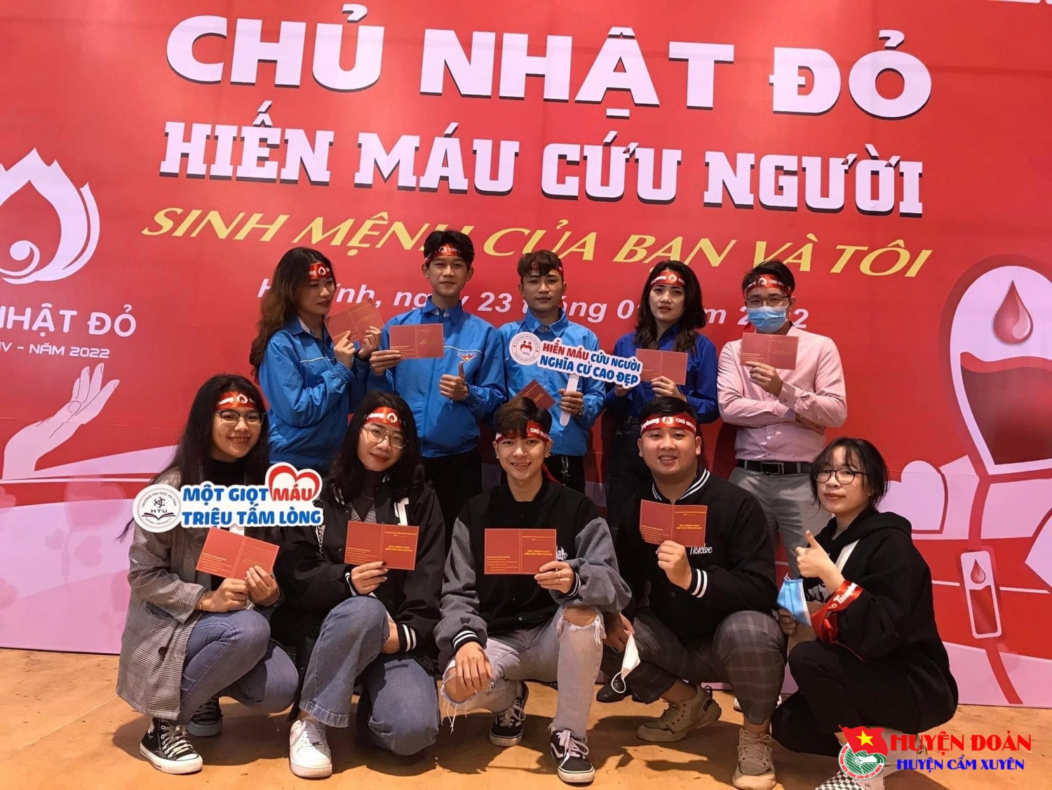 Tuổi trẻ Cẩm Xuyên tham gia hiến 120 đơn vị máu ngày Chủ nhật đỏ năm 2022
